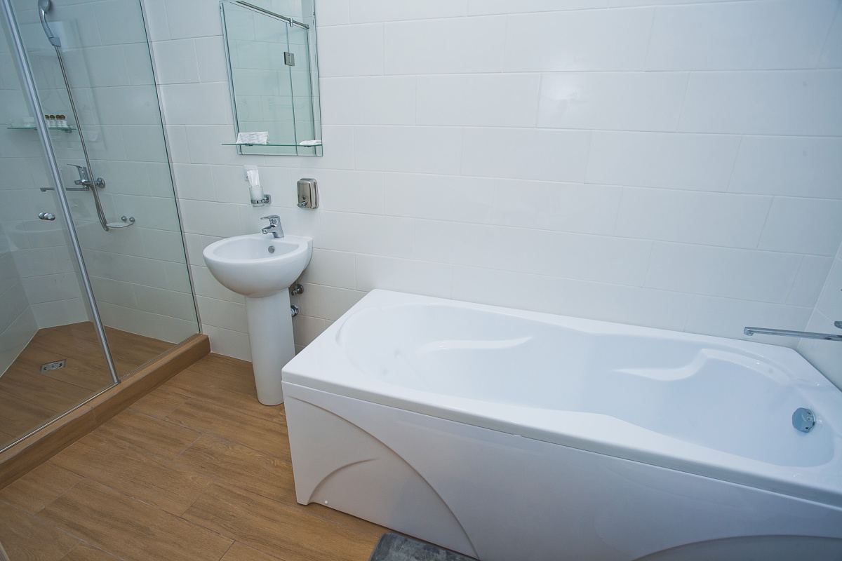 №4 Ломоносов М.В.