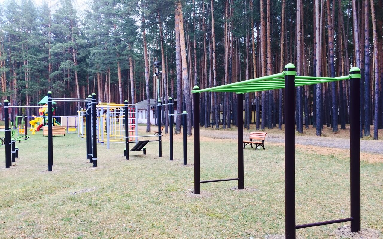 У нас открылась новая современная спортивно-игровая площадка с элементами  WorkOut!